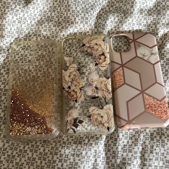 iPhone 11 cases - Picture 2 of 2